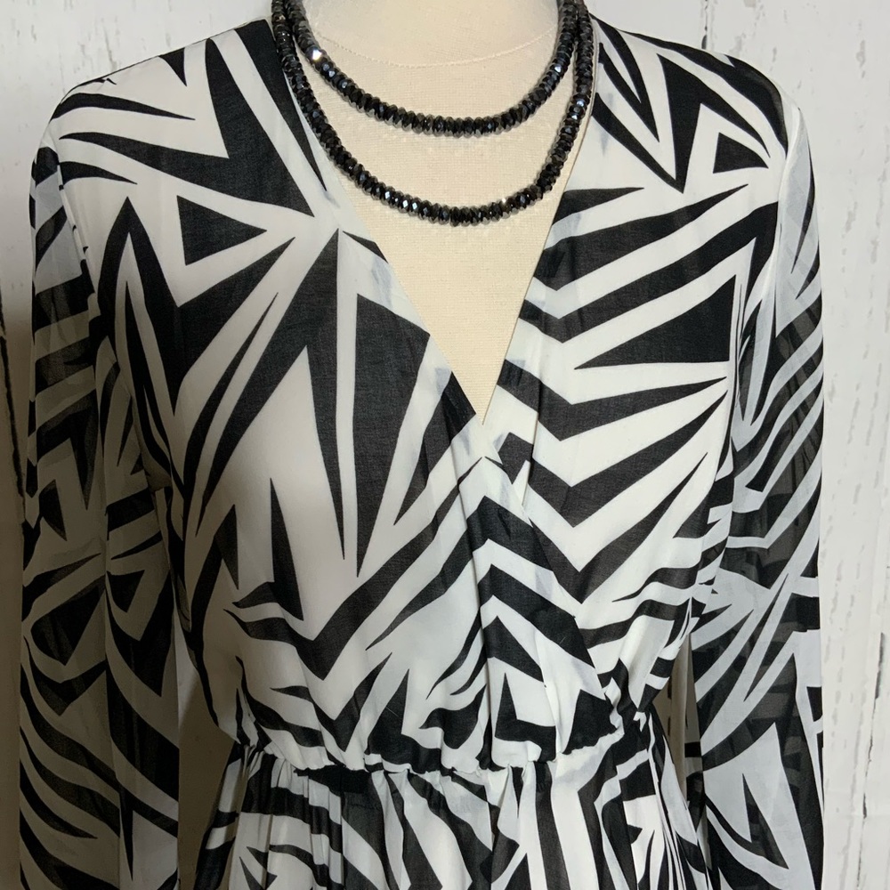 Kardashian Kollection - Picture 3 of 14